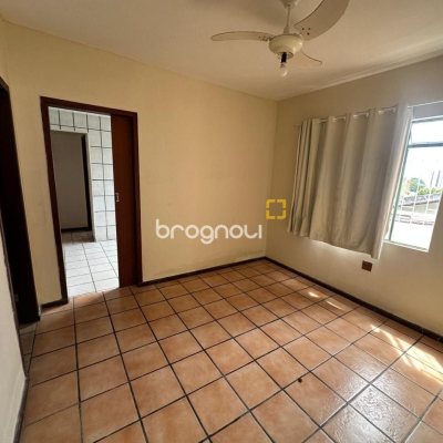 Casa com 175m², 6 quartos, 2 garagens, no bairro Beira Mar Norte em Florianópolis