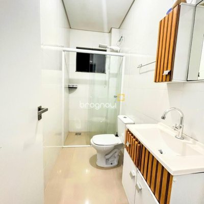 Apartamento com 72m², 3 quartos (sendo 1 suíte), 1 garagem, no bairro Ingleses em Florianópolis