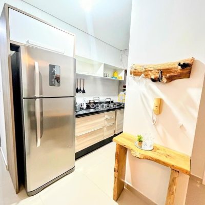 Apartamento com 72m², 3 quartos (sendo 1 suíte), 1 garagem, no bairro Ingleses em Florianópolis
