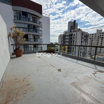 Cobertura com 148m², 3 quartos (sendo 2 suítes), 2 garagens, no bairro Agronômica em Florianópolis