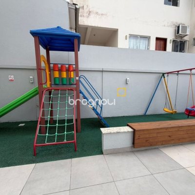 Cobertura com 148m², 3 quartos (sendo 2 suítes), 2 garagens, no bairro Agronômica em Florianópolis