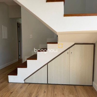 Cobertura com 148m², 3 quartos (sendo 2 suítes), 2 garagens, no bairro Agronômica em Florianópolis