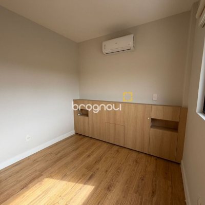 Cobertura com 148m², 3 quartos (sendo 2 suítes), 2 garagens, no bairro Agronômica em Florianópolis