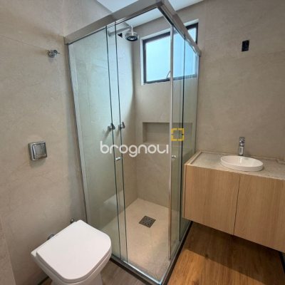 Cobertura com 148m², 3 quartos (sendo 2 suítes), 2 garagens, no bairro Agronômica em Florianópolis