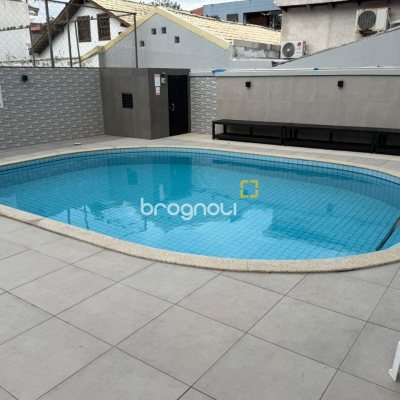 Cobertura com 148m², 3 quartos (sendo 2 suítes), 2 garagens, no bairro Agronômica em Florianópolis