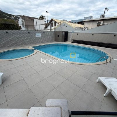 Cobertura com 148m², 3 quartos (sendo 2 suítes), 2 garagens, no bairro Agronômica em Florianópolis