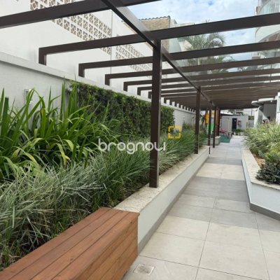 Cobertura com 148m², 3 quartos (sendo 2 suítes), 2 garagens, no bairro Agronômica em Florianópolis