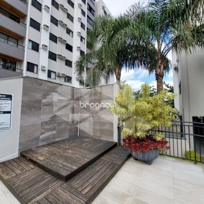 Apartamento com 70m², 2 quartos (sendo 1 suíte), 1 garagem, no bairro Itacorubi em Florianópolis