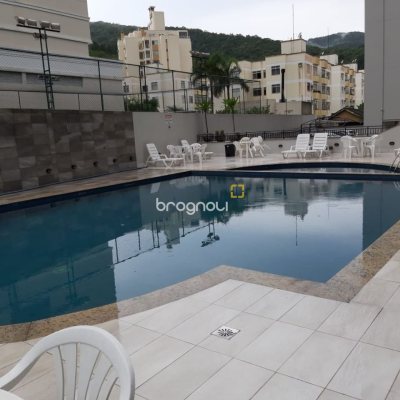 Apartamento com 70m², 2 quartos (sendo 1 suíte), 1 garagem, no bairro Itacorubi em Florianópolis