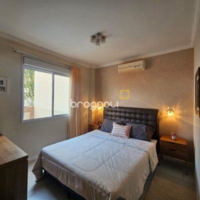 Casa com 220m², 4 quartos (sendo 1 suíte), 3 garagens, no bairro Bom Abrigo em Florianópolis