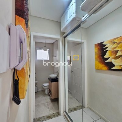 Casa com 220m², 4 quartos (sendo 1 suíte), 3 garagens, no bairro Bom Abrigo em Florianópolis