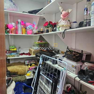 Casa com 220m², 4 quartos (sendo 1 suíte), 3 garagens, no bairro Bom Abrigo em Florianópolis