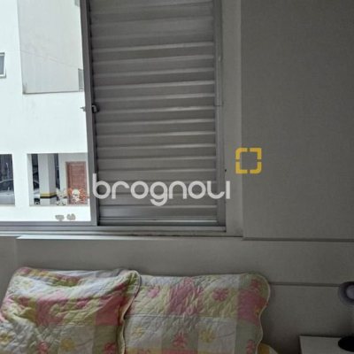 Apartamento com 101m², 3 quartos (sendo 1 suíte), 1 garagem, no bairro Canto em Florianópolis
