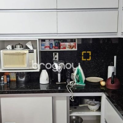 Apartamento com 101m², 3 quartos (sendo 1 suíte), 1 garagem, no bairro Canto em Florianópolis