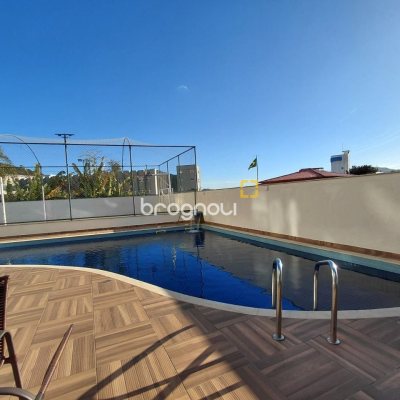 Apartamento com 77m², 2 quartos (sendo 1 suíte), 2 garagens, no bairro Itacorubi em Florianópolis