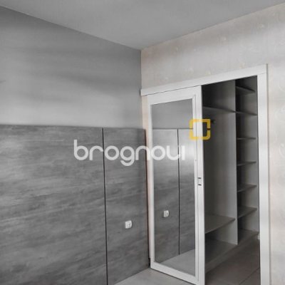 Apartamento com 77m², 2 quartos (sendo 1 suíte), 2 garagens, no bairro Itacorubi em Florianópolis