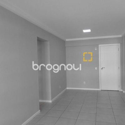 Apartamento com 77m², 2 quartos (sendo 1 suíte), 2 garagens, no bairro Itacorubi em Florianópolis