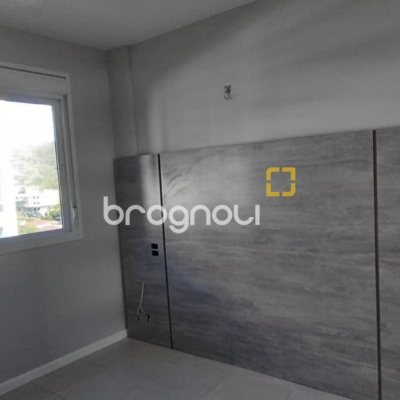 Apartamento com 77m², 2 quartos (sendo 1 suíte), 2 garagens, no bairro Itacorubi em Florianópolis