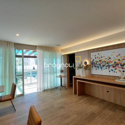 Apartamento com 77m², 2 quartos (sendo 1 suíte), 2 garagens, no bairro Itacorubi em Florianópolis