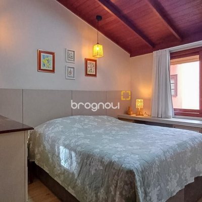 Casa de Condomínio com 73m², 2 quartos, 1 garagem, no bairro Lagoa da Conceição em Florianópolis