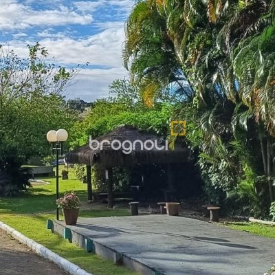 Casa de Condomínio com 73m², 2 quartos, 1 garagem, no bairro Lagoa da Conceição em Florianópolis