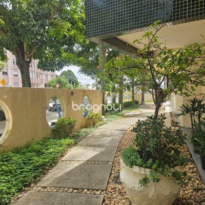 Cobertura com 116m², 2 quartos (sendo 1 suíte), 2 garagens, no bairro Capoeiras em Florianópolis