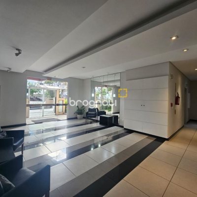 Cobertura com 116m², 2 quartos (sendo 1 suíte), 2 garagens, no bairro Capoeiras em Florianópolis