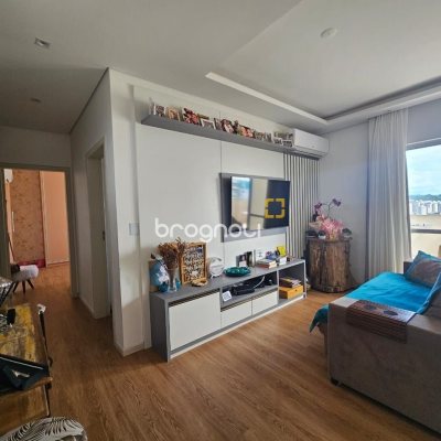 Cobertura com 116m², 2 quartos (sendo 1 suíte), 2 garagens, no bairro Capoeiras em Florianópolis