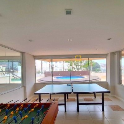 Cobertura com 116m², 2 quartos (sendo 1 suíte), 2 garagens, no bairro Capoeiras em Florianópolis