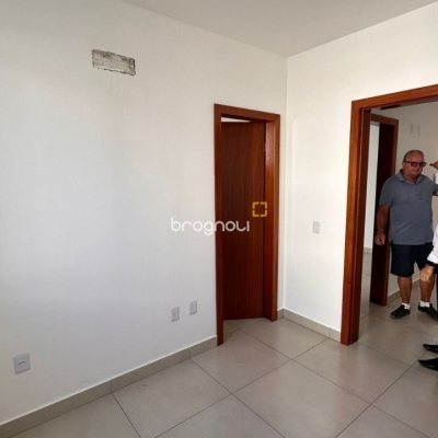 Casa com 105m², 3 quartos (sendo 2 suítes), 1 garagem, no bairro Serraria em São José