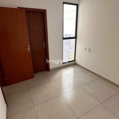 Casa com 105m², 3 quartos (sendo 2 suítes), 1 garagem, no bairro Serraria em São José