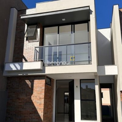 Casa com 105m², 3 quartos (sendo 2 suítes), 1 garagem, no bairro Serraria em São José