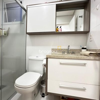 Apartamento com 83m², 3 quartos (sendo 1 suíte), 1 garagem, no bairro Campinas em São José