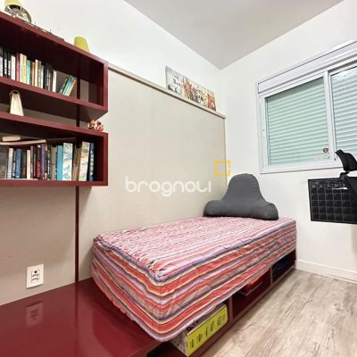 Apartamento com 83m², 3 quartos (sendo 1 suíte), 1 garagem, no bairro Campinas em São José