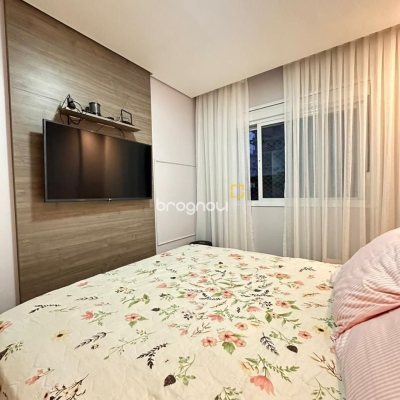 Apartamento com 83m², 3 quartos (sendo 1 suíte), 1 garagem, no bairro Campinas em São José