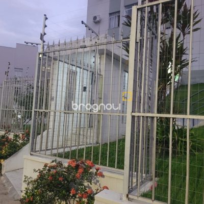 Apartamento com 57m², 2 quartos, 1 garagem, no bairro Carvoeira em Florianópolis