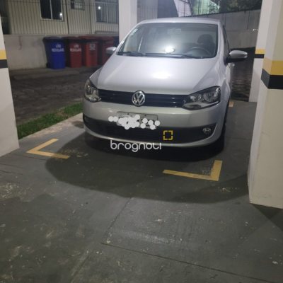 Apartamento com 57m², 2 quartos, 1 garagem, no bairro Carvoeira em Florianópolis