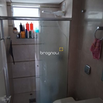 Apartamento com 57m², 2 quartos, 1 garagem, no bairro Carvoeira em Florianópolis