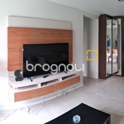 Apartamento com 57m², 2 quartos, 1 garagem, no bairro Carvoeira em Florianópolis