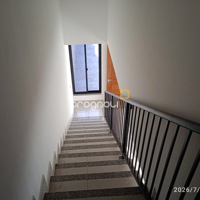 Casa com 70m², 2 quartos (sendo 2 suítes), 1 garagem, no bairro Areias em São José