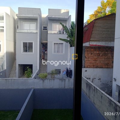 Casa com 72m², 2 quartos (sendo 2 suítes), 1 garagem, no bairro Areias em São José