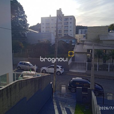 Casa com 72m², 2 quartos (sendo 2 suítes), 1 garagem, no bairro Areias em São José