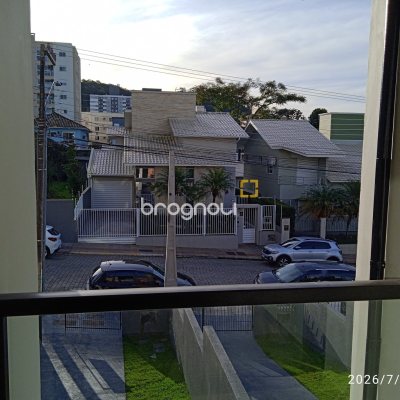 Casa com 72m², 2 quartos (sendo 2 suítes), 1 garagem, no bairro Areias em São José