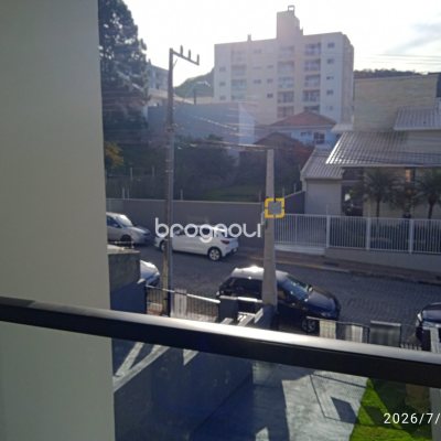 Casa com 72m², 2 quartos (sendo 2 suítes), 1 garagem, no bairro Areias em São José