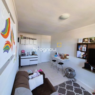 Apartamento com 48m², 2 quartos, 1 garagem, no bairro Sertão do Maruim em São José