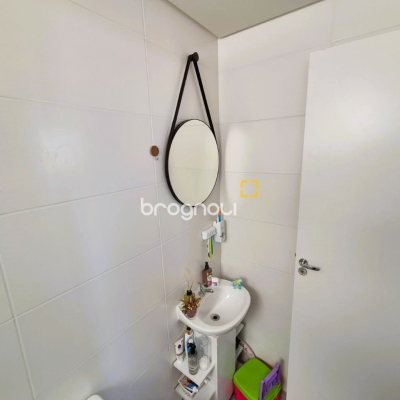 Apartamento com 48m², 2 quartos, 1 garagem, no bairro Sertão do Maruim em São José