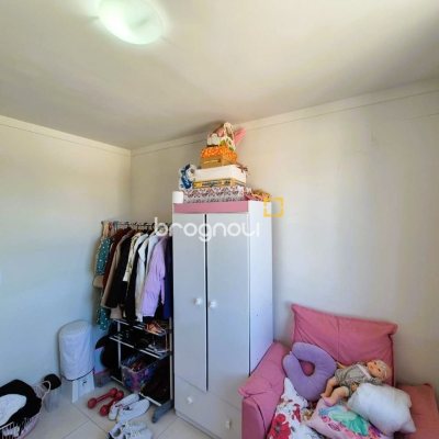 Apartamento com 48m², 2 quartos, 1 garagem, no bairro Sertão do Maruim em São José