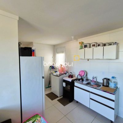 Apartamento com 48m², 2 quartos, 1 garagem, no bairro Sertão do Maruim em São José