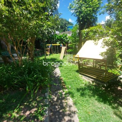 Cobertura com 150m², 3 quartos (sendo 1 suíte), 2 garagens, no bairro Pantanal em Florianópolis