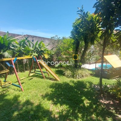 Cobertura com 150m², 3 quartos (sendo 1 suíte), 2 garagens, no bairro Pantanal em Florianópolis